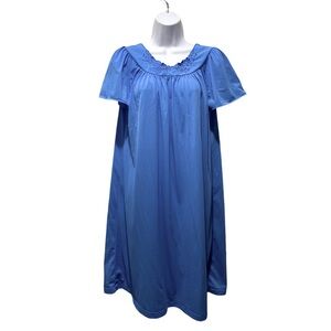 Soft and Comfortable Shadowline Baby Blue Small Gown